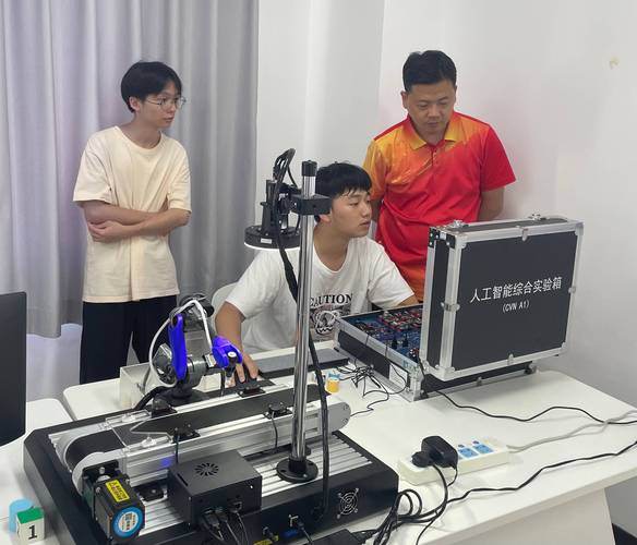 深圳职业技术学院投入使用比邻星科技人工智能实验室三款经典产品